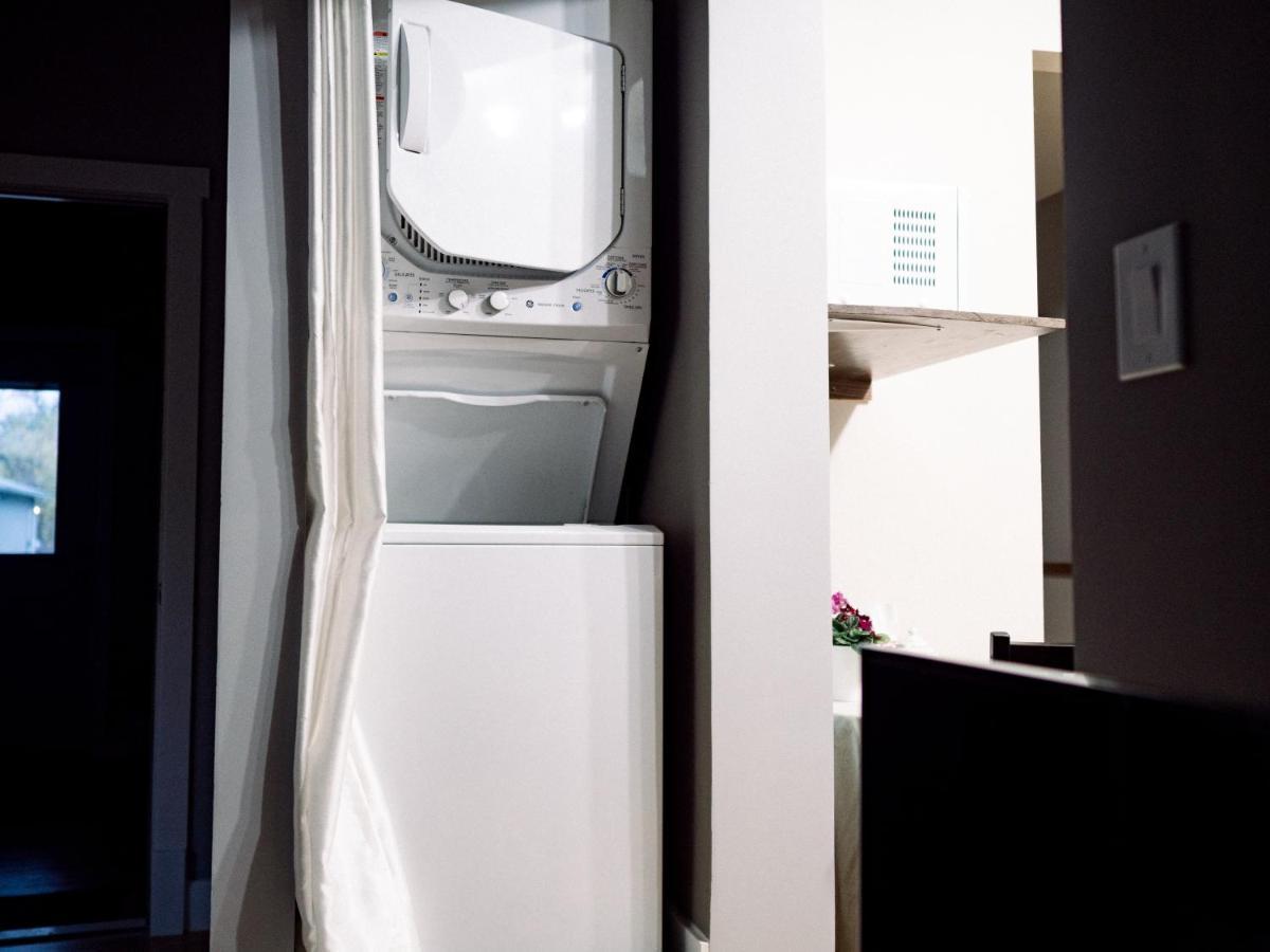 Elmwood Suite Виннипег Экстерьер фото